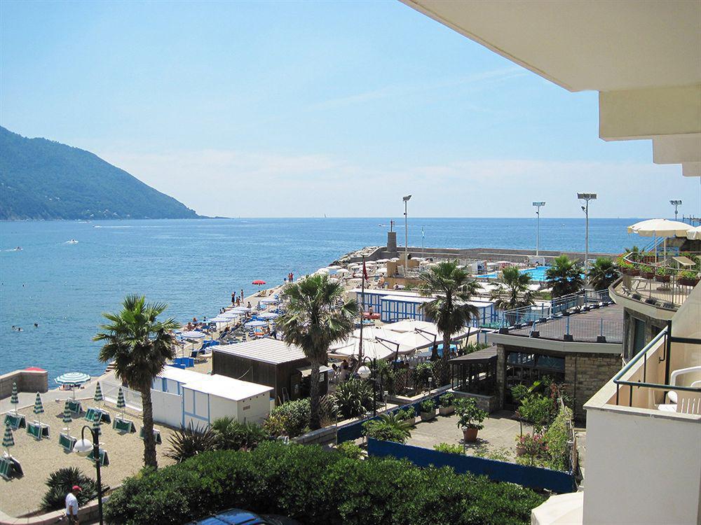 Hotel Elena Recco Exterior photo