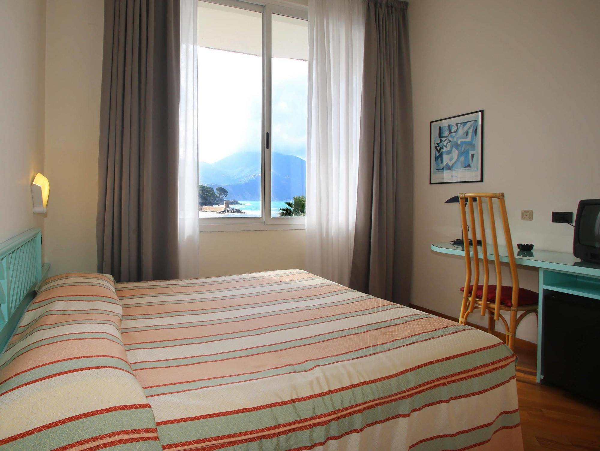 Hotel Elena Recco Exterior photo