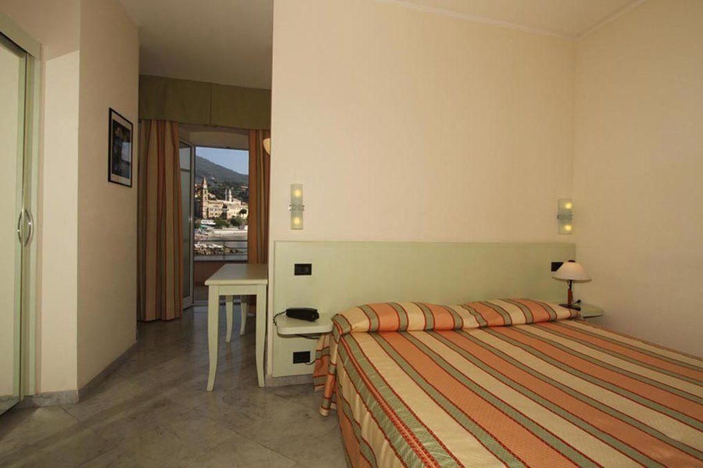 Hotel Elena Recco Exterior photo